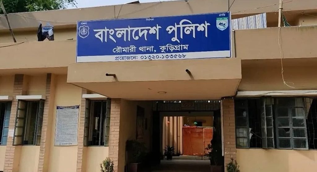 ছেলেকে বাঁচাতে গিয়ে প্রাণ গেল মায়ের